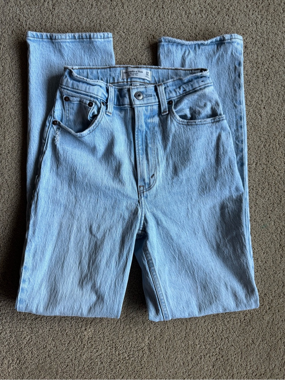 Abercrombie & Fitch 90s Straight Ultra High Rise Curve Love Jeans Light Wash 24